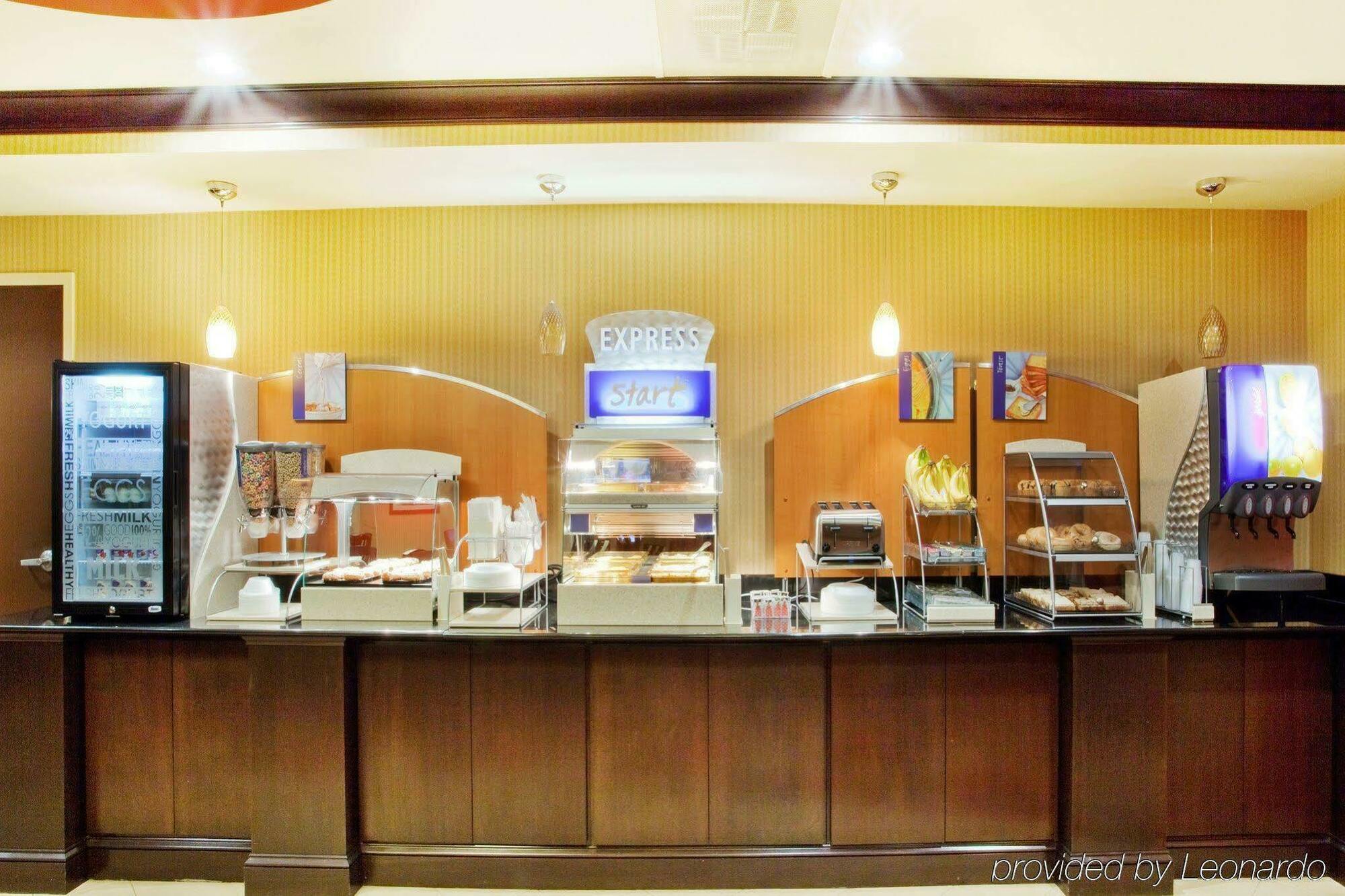 Holiday Inn Express Rome-East By Ihg Exterior foto